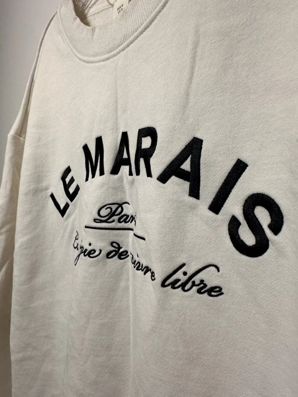H&M Le Marais Paris Embroidered Oversized Crewneck Sweatshirt in Cream - Picture 8 of 10